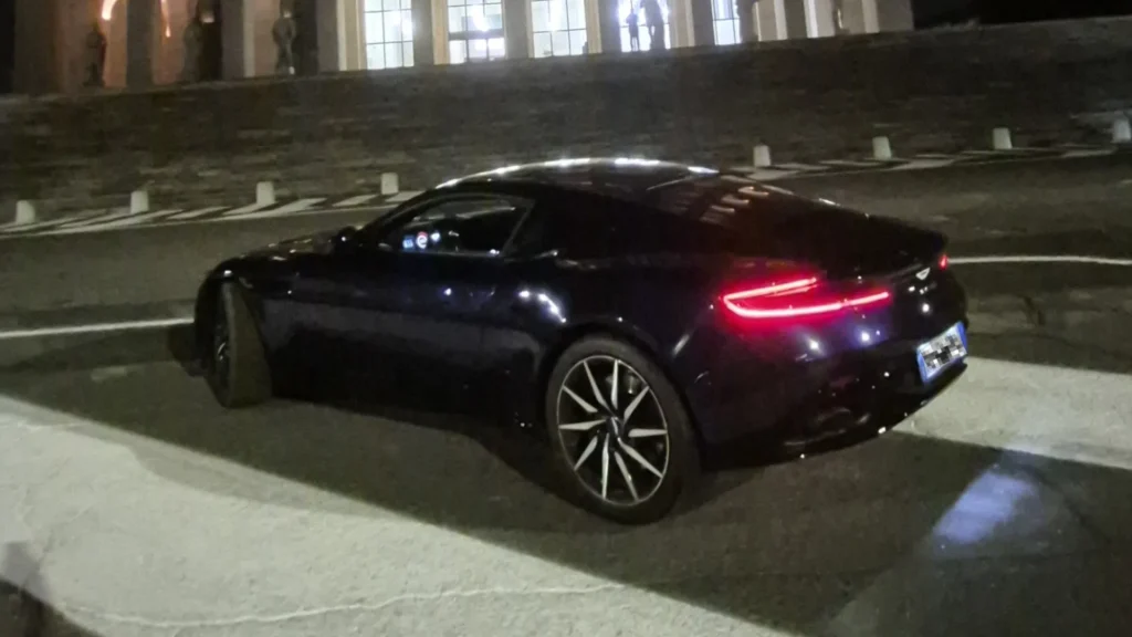 DB11